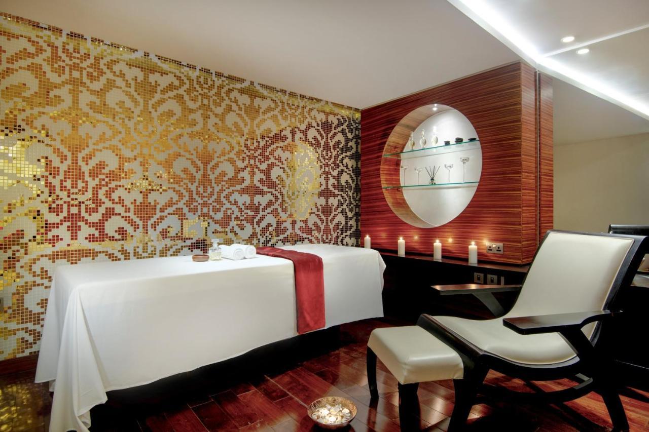 크라운 플라자 도하 - 더 비즈니스 파크 외부 사진 A spa treatment room